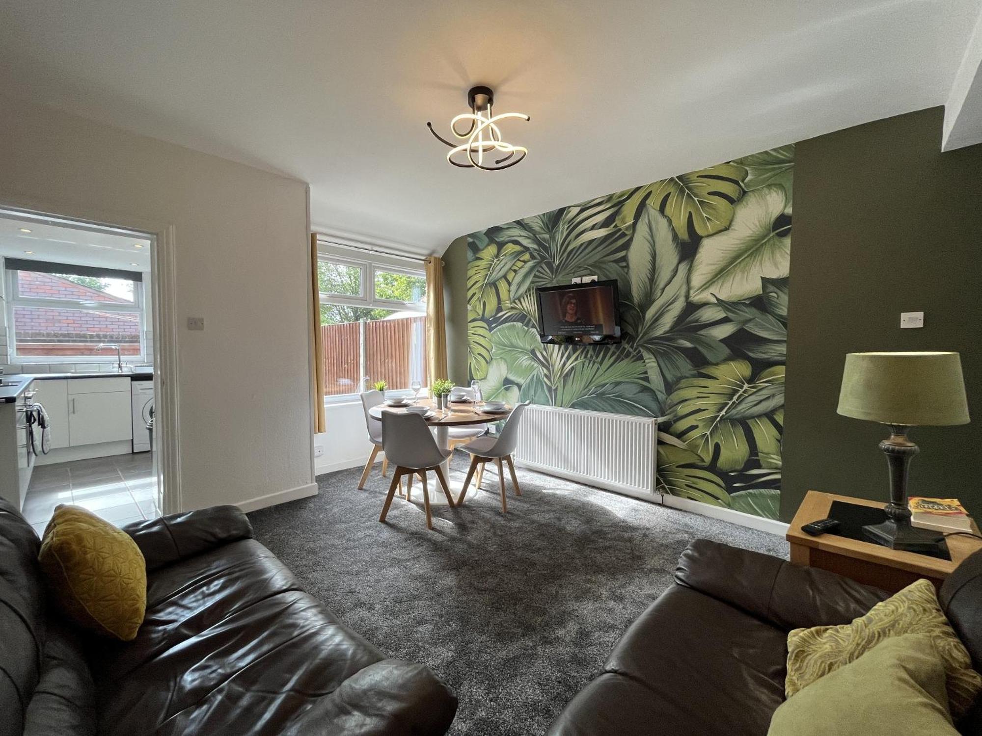 Modernised Central Wigan Townhouse Sleeps Up To 6 Dış mekan fotoğraf