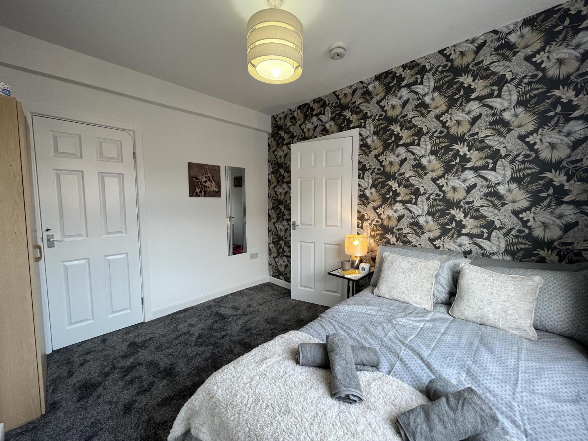 Modernised Central Wigan Townhouse Sleeps Up To 6 Dış mekan fotoğraf