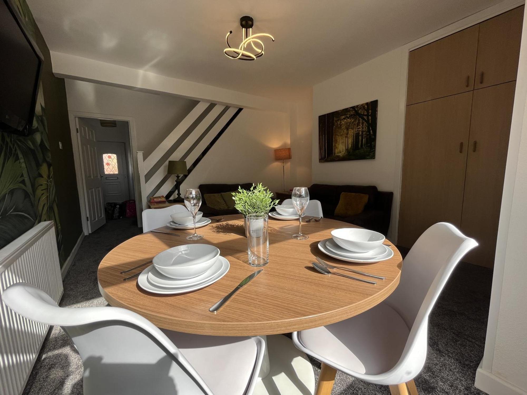 Modernised Central Wigan Townhouse Sleeps Up To 6 Dış mekan fotoğraf